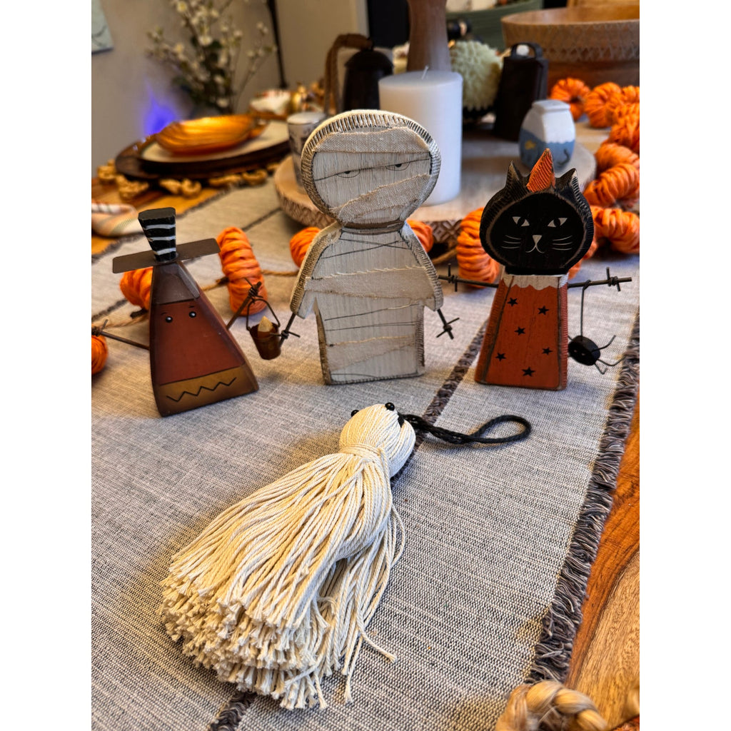 Set of 4 Fall Rustic Home Decor Wood Mummy Kitty Candy Corn Yarn Ghost