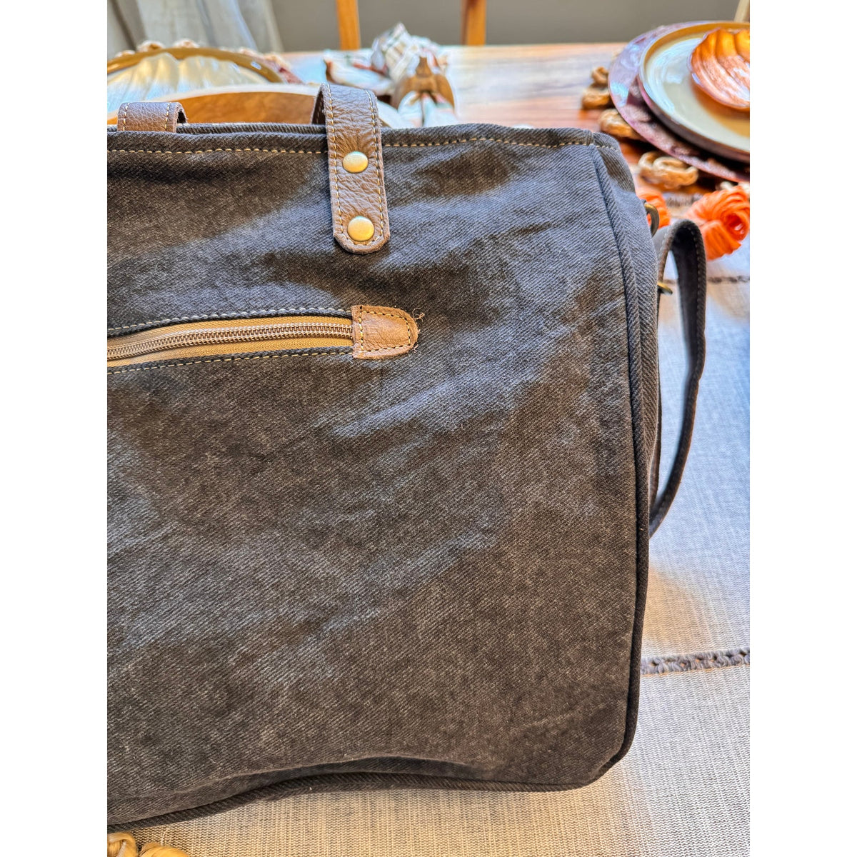 Daisy Canvas Messenger Bag Brown Neutral Messenger Tote Bag NEW!  16 x 12