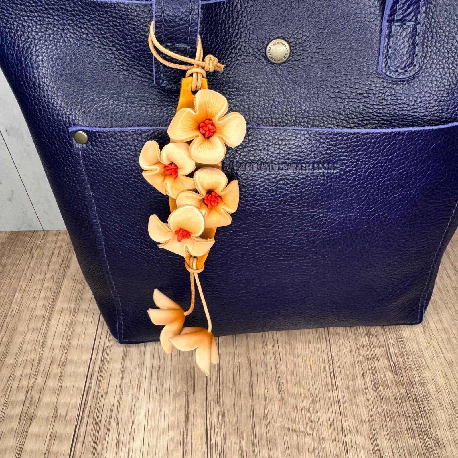 Genuine Leather Peach Hibiscus Flower Bag Charm Crossbody Purse Bag NEW