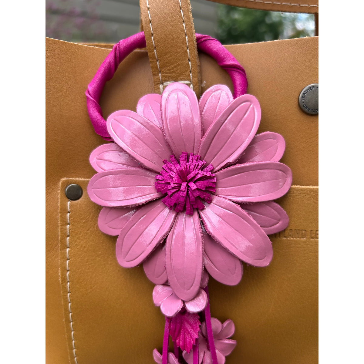 Flower Genuine Leather Bag Charm Pink Daisy Leather Purse Crossbody Keychain