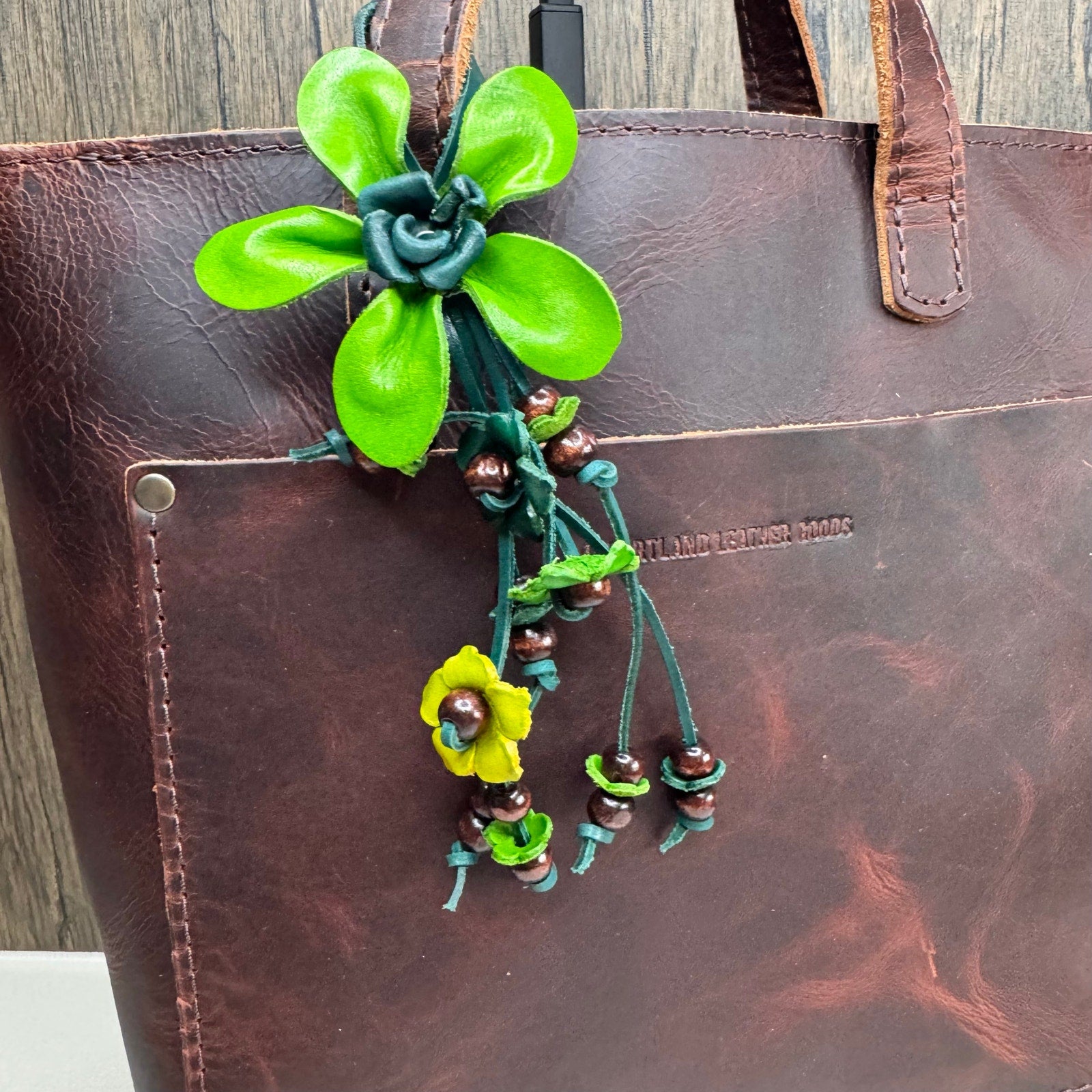 Daisy Flower Leather Bag Charm Genuine Leather Purse Crossbody Keychain NEW