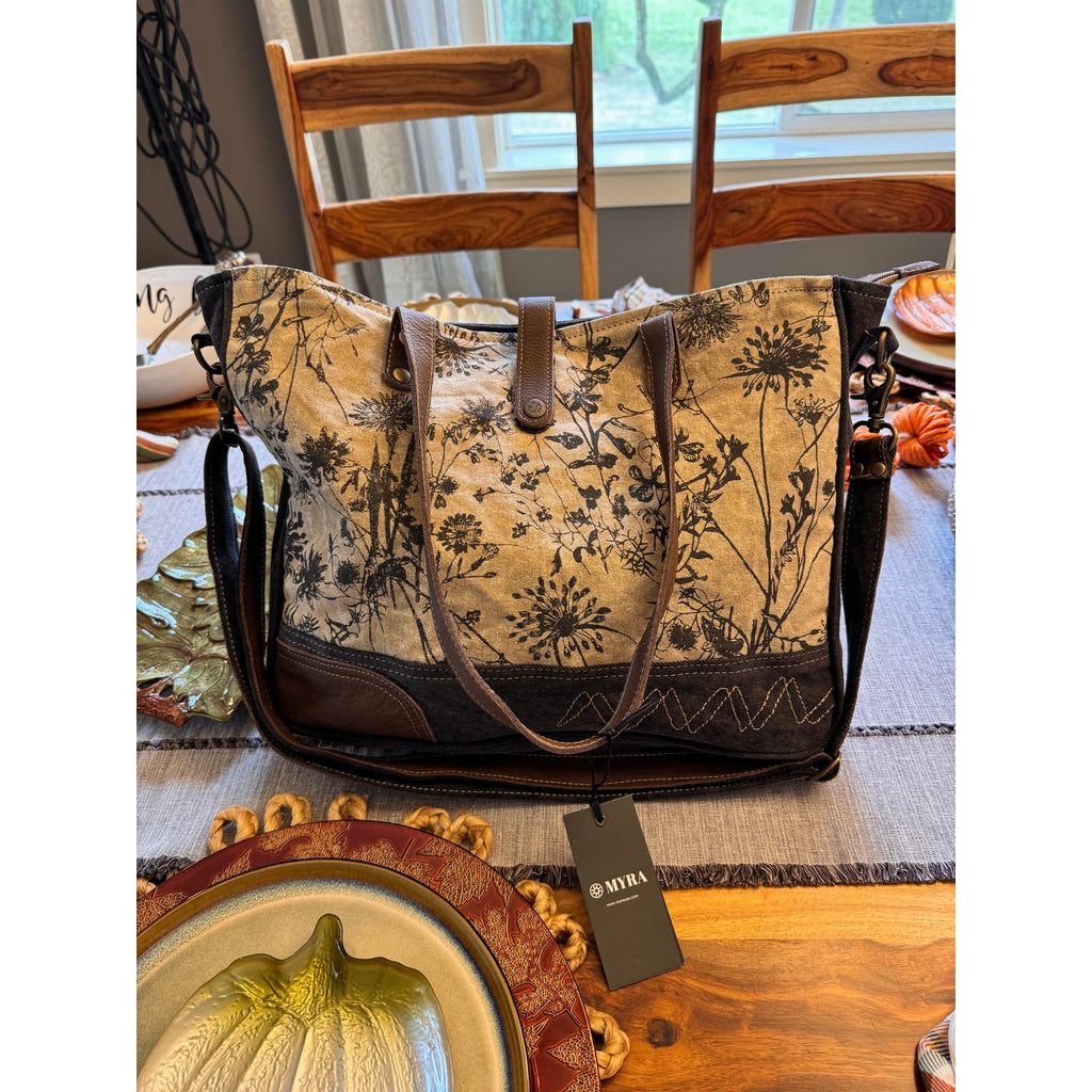 Daisy Canvas Messenger Bag Brown Neutral Messenger Tote Bag NEW!  16 x 12