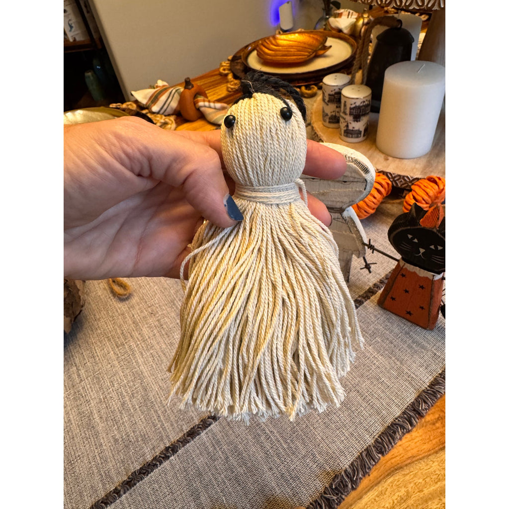 Set of 4 Fall Rustic Home Decor Wood Mummy Kitty Candy Corn Yarn Ghost