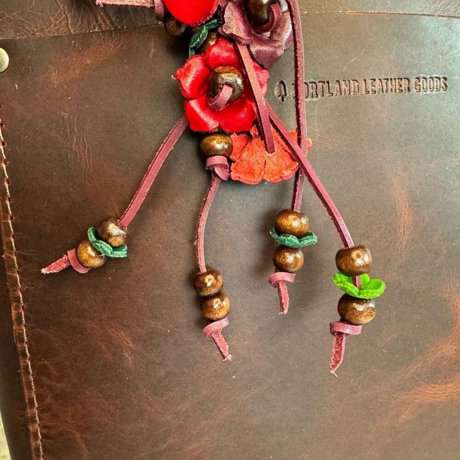 Daisy Flower Leather Bag Charm Leather Purse Crossbody Keychain NEW