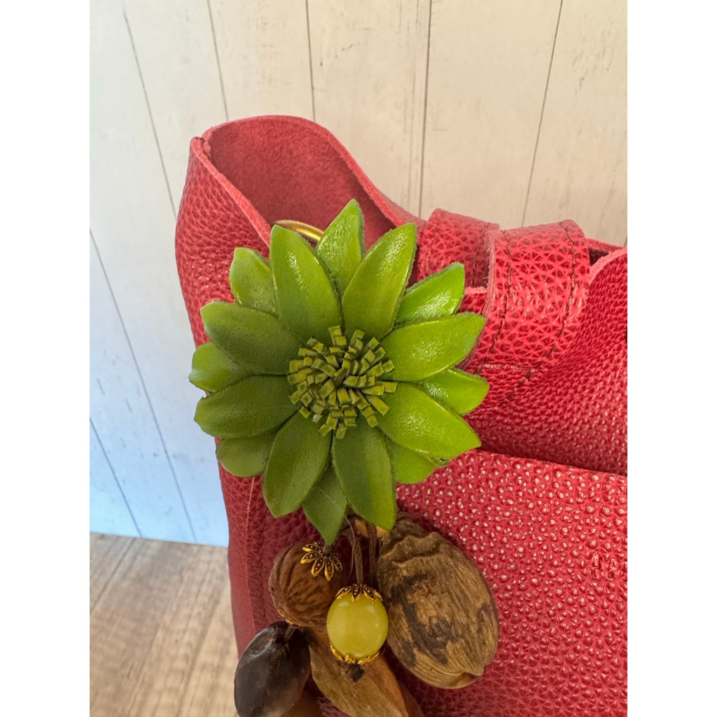 Summer Daisy Green Purse Charm Genuine Leather Sunflower Flower Bag Charm NEW!