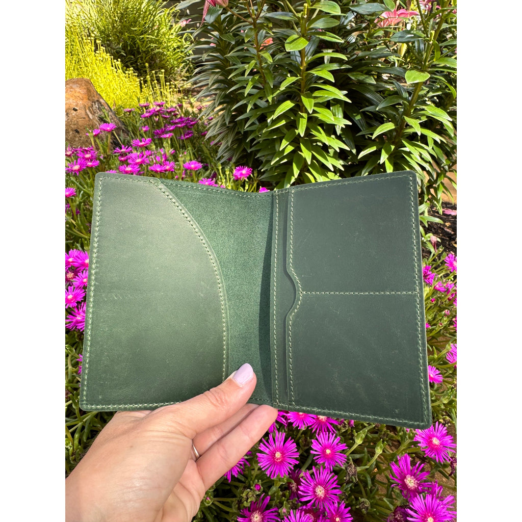 Genuine Leather Passport Holder DARK GREEN Passport Wallet NEW FAST SHIP