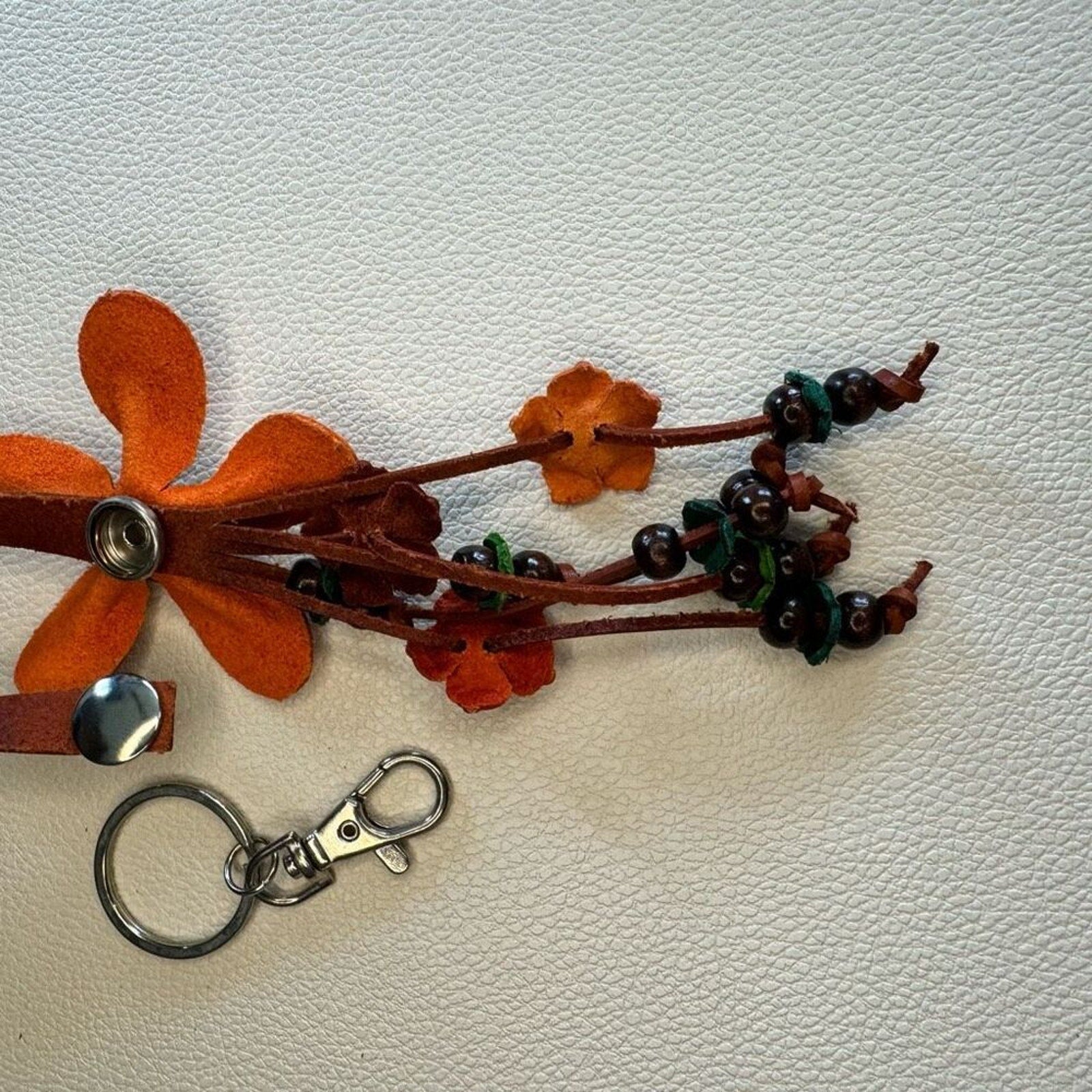 Daisy Flower Leather Bag Charm Leather Purse Crossbody Keychain NEW
