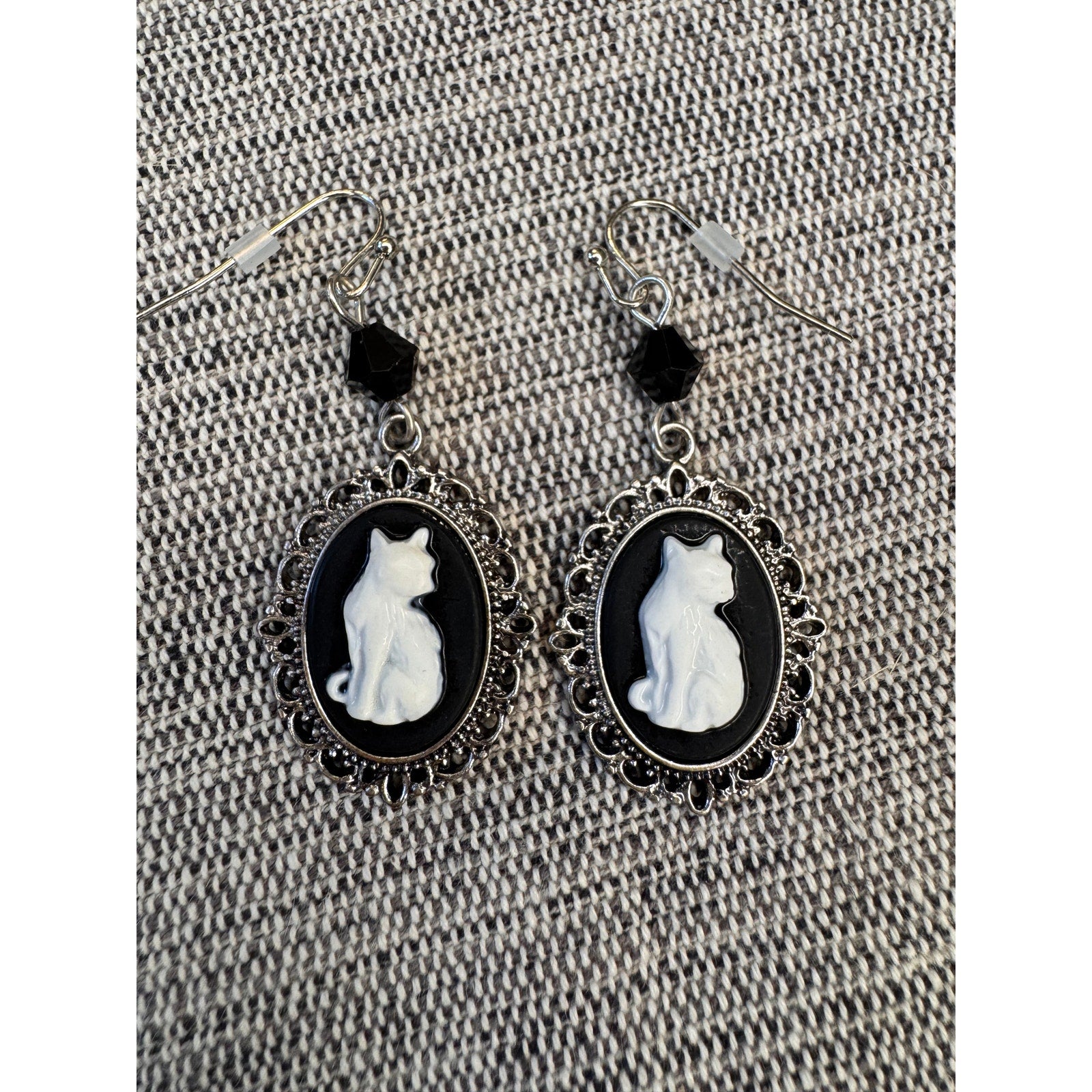 Kitty Cat Cameo Earrings Cute Cat Earrings Black White Accessories